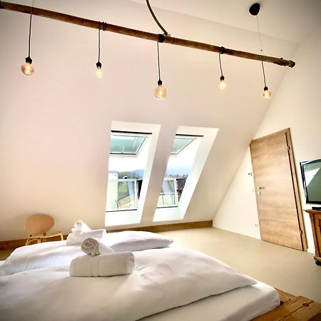 Waterfront - Urbane Eleganz Am Bachufer Apartment Villach Ngoại thất bức ảnh
