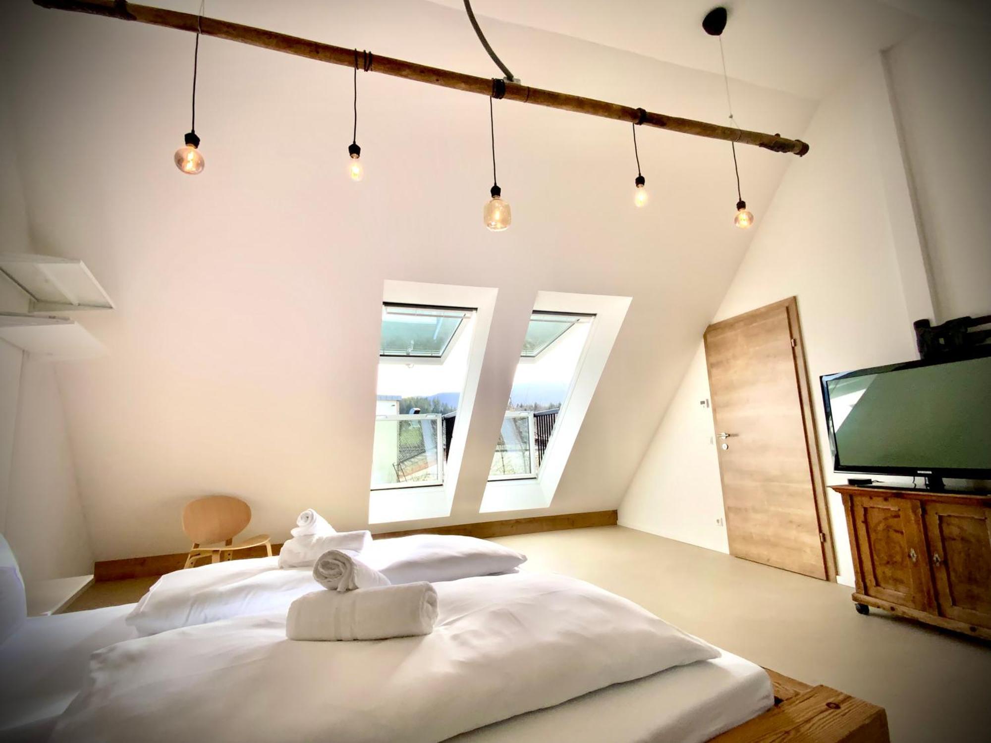 Waterfront - Urbane Eleganz Am Bachufer Apartment Villach Ngoại thất bức ảnh