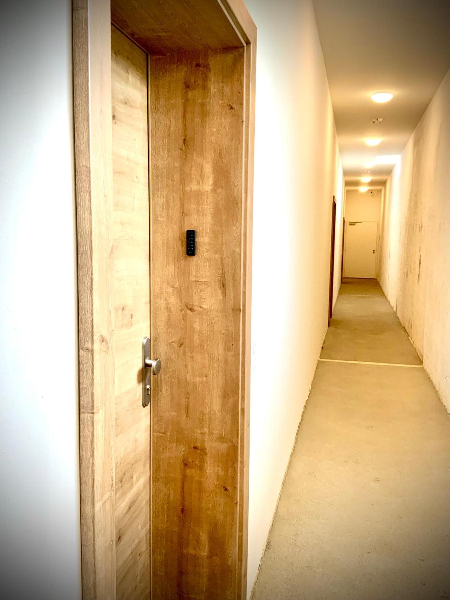 Waterfront - Urbane Eleganz Am Bachufer Apartment Villach Ngoại thất bức ảnh