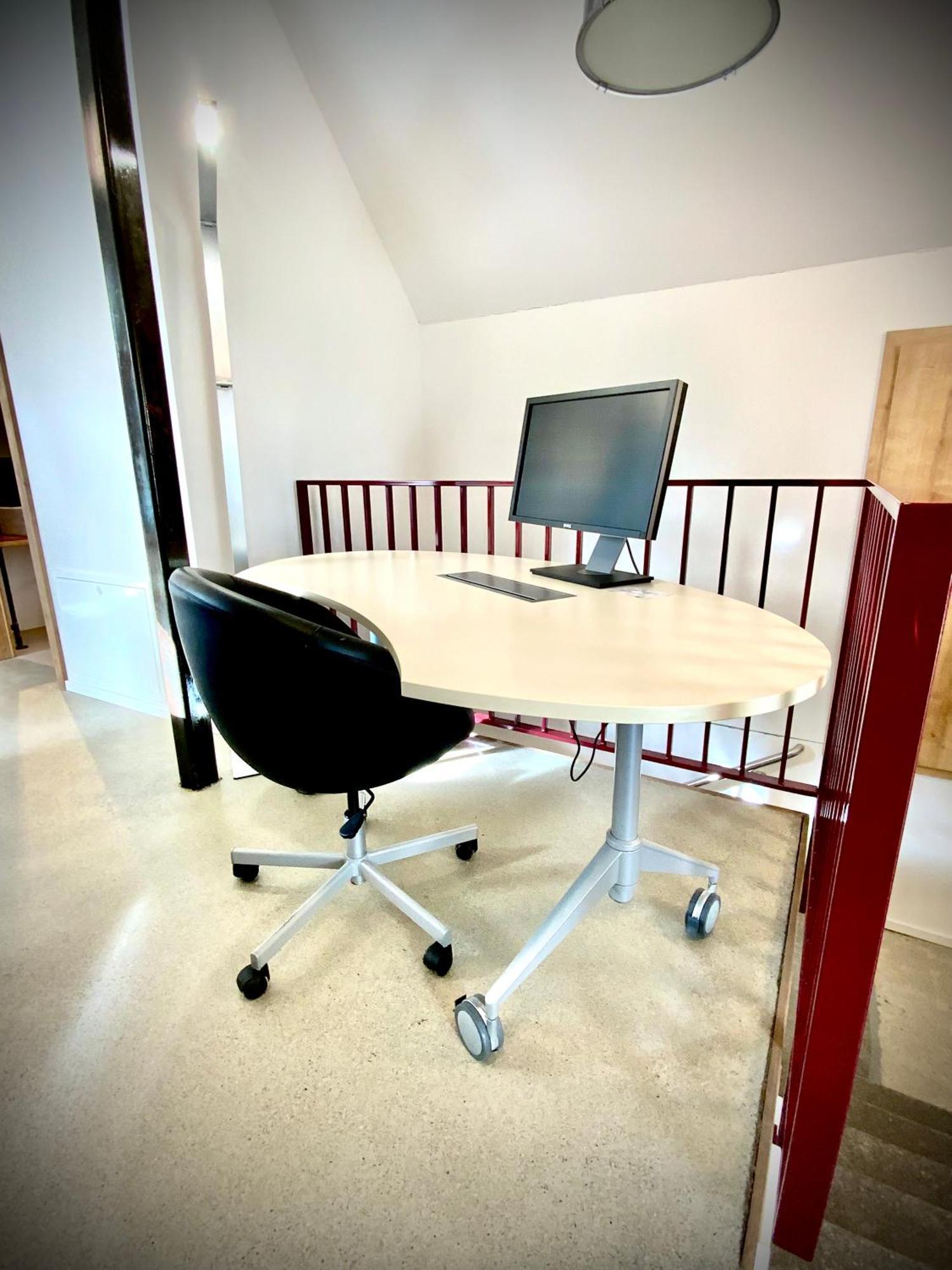 Waterfront - Urbane Eleganz Am Bachufer Apartment Villach Phòng bức ảnh