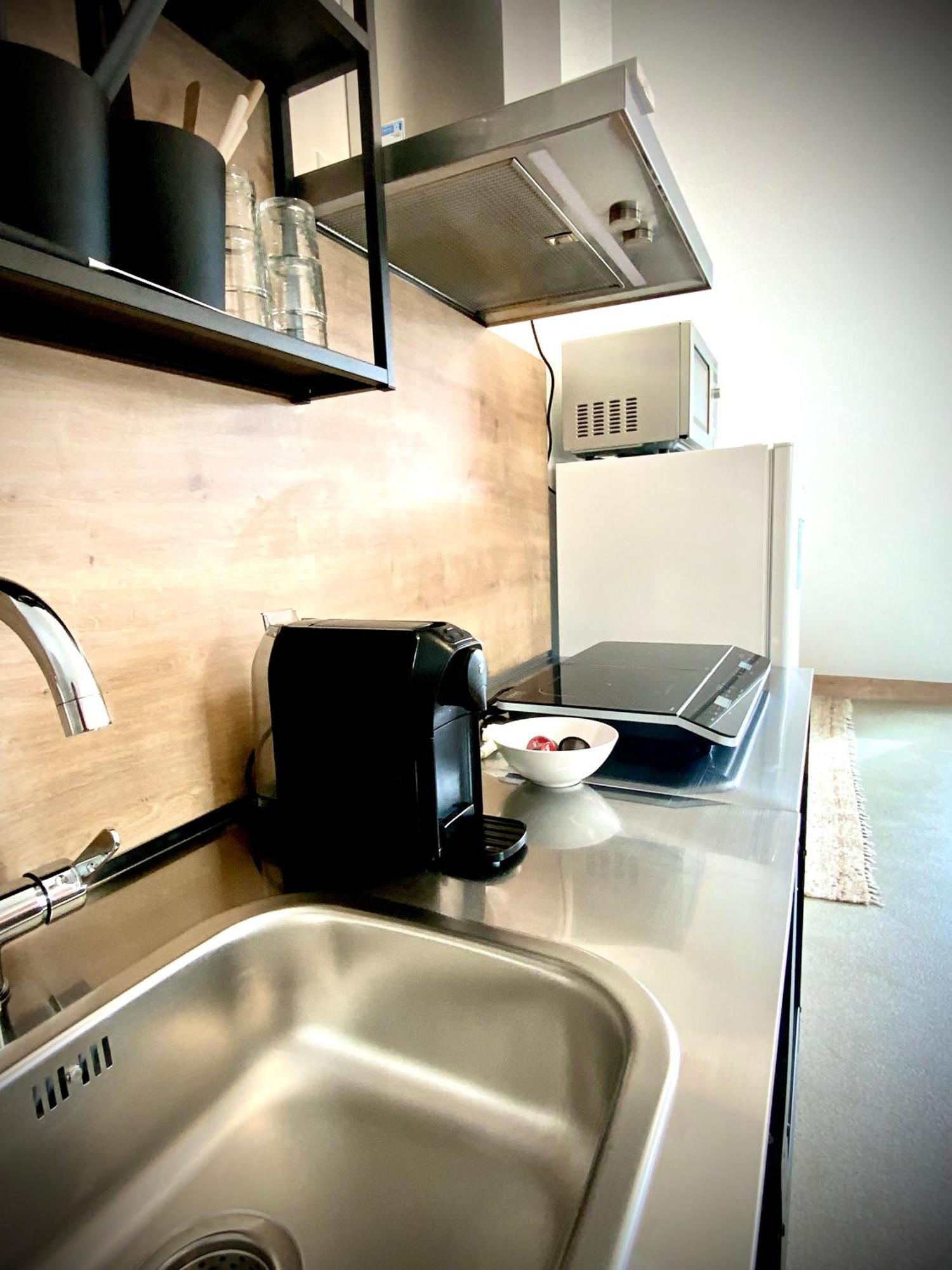 Waterfront - Urbane Eleganz Am Bachufer Apartment Villach Phòng bức ảnh