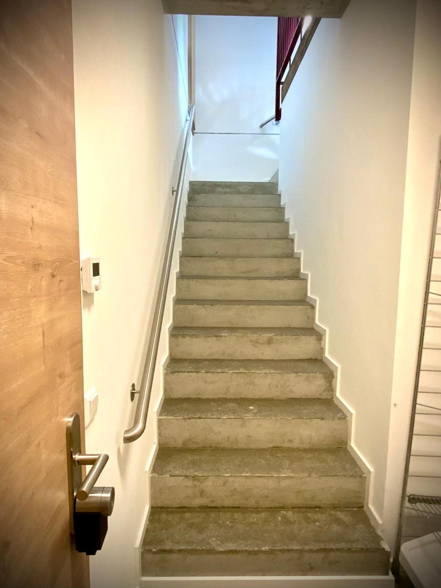 Waterfront - Urbane Eleganz Am Bachufer Apartment Villach Phòng bức ảnh