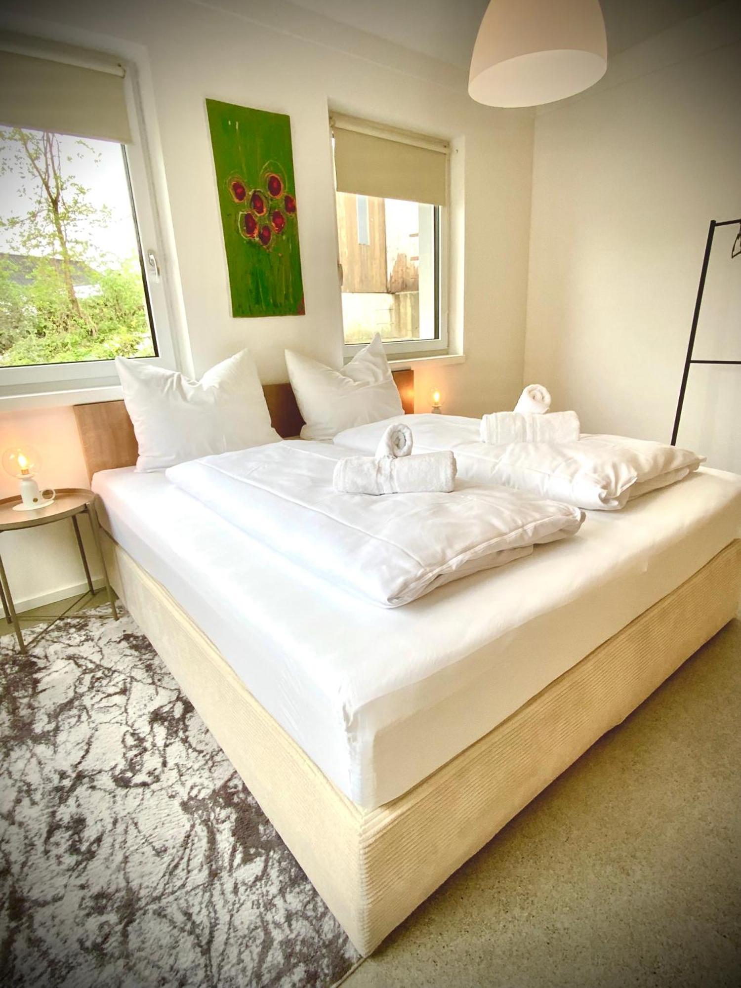 Waterfront - Urbane Eleganz Am Bachufer Apartment Villach Phòng bức ảnh